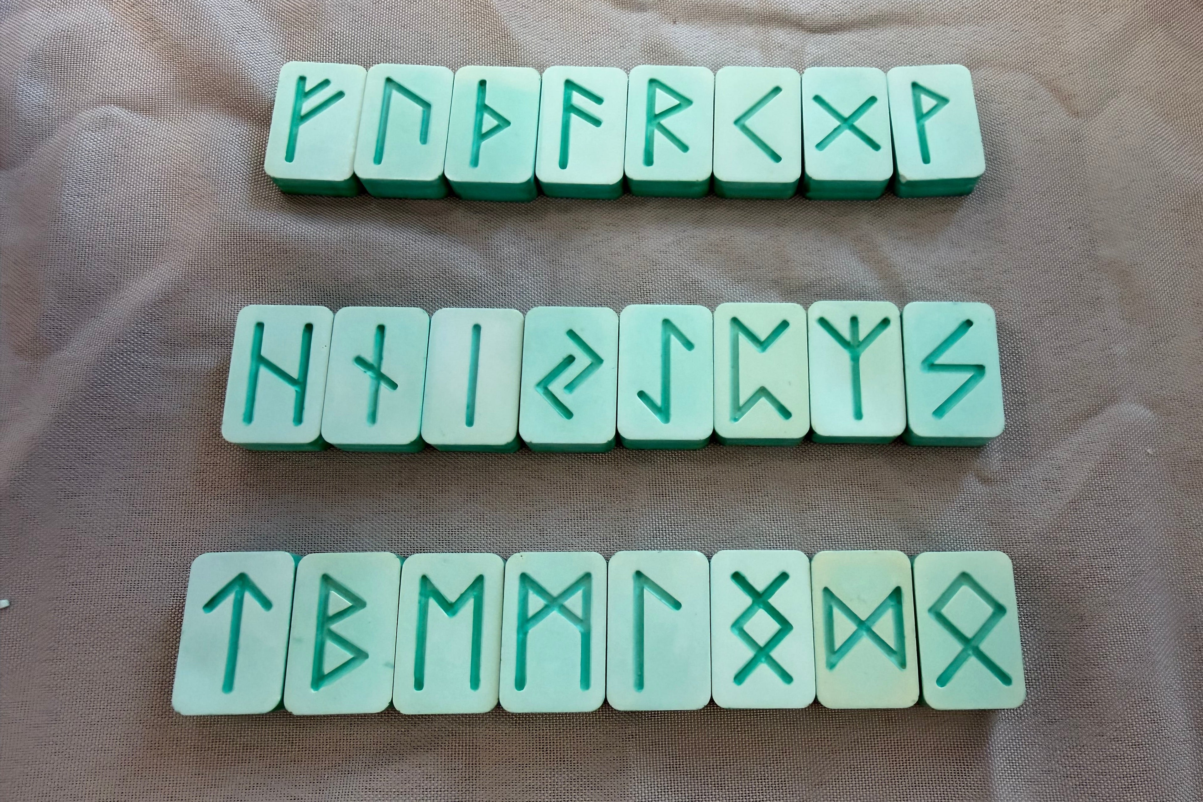 Rune Stones (Classic)